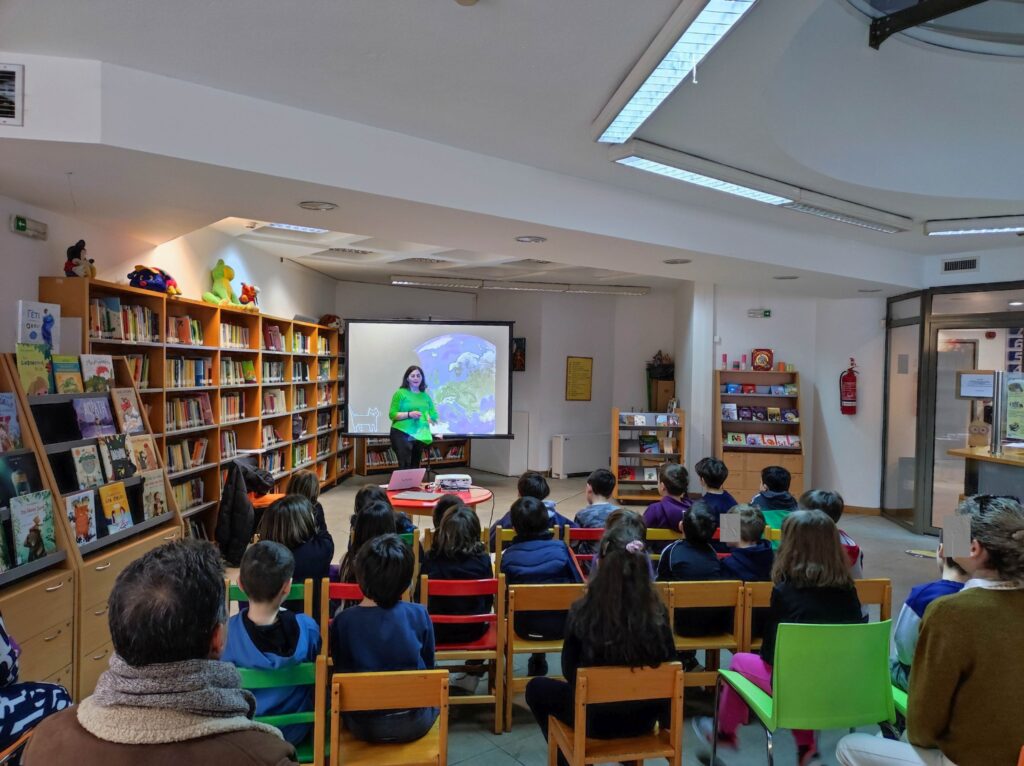 Μαθαίνω να διαβάζω και να χρησιμοποιώ τους χάρτες